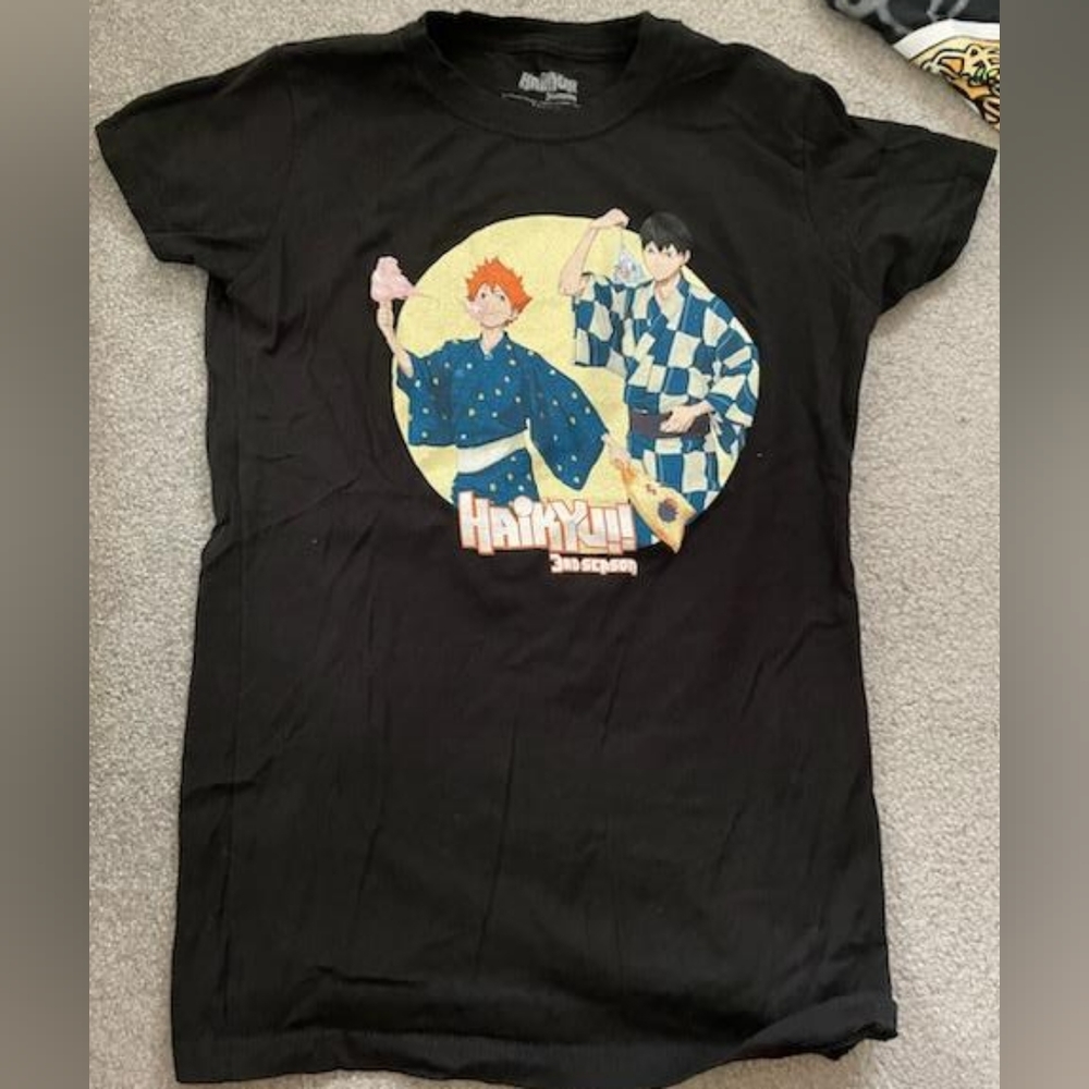 Haikyu!! Volleyball Anime Tshirt medium